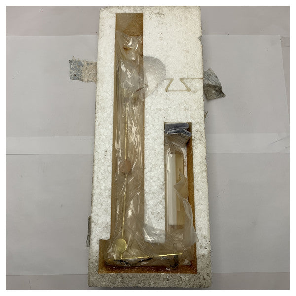 BCM 2060/DX-I/5 seinävalaisin tyylikäs muotoilu