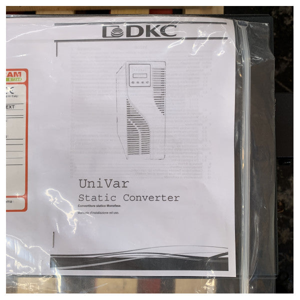 DKC Voltage- ja taajuusmuuntaja, staattinen 7 kVA 120V 60 Hz