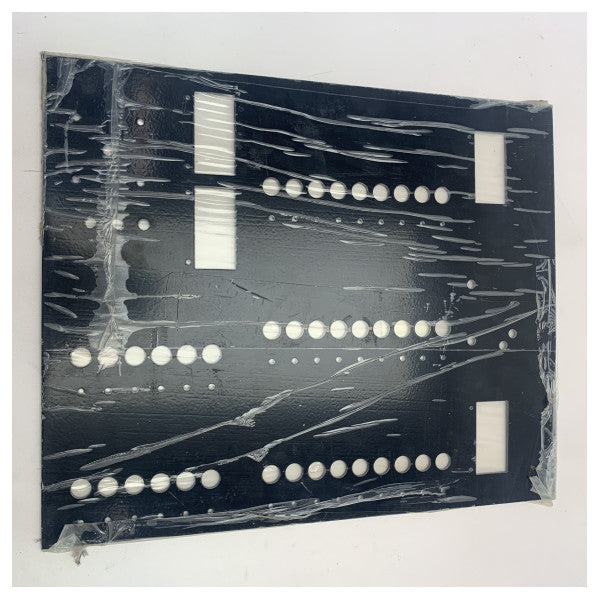 Gulf Craft Oryx 40 AC | DC kaiverrettu sähkökeskus