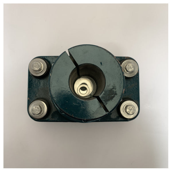 Підшипник довіри Aqaudrive B20 з хомутом для вала 45 мм CVB21.20