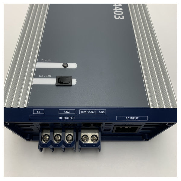 Φορτιστής μπαταρίας Vetus BC24403 24V | 40A 3 εξόδων