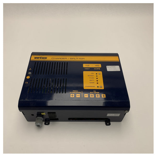 Caricabatterie e isolatore combinato Vetus BCS1245 12V