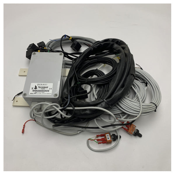 Besenzoni BES401 - 6FU99100 хидравличен блок за управление с кабели