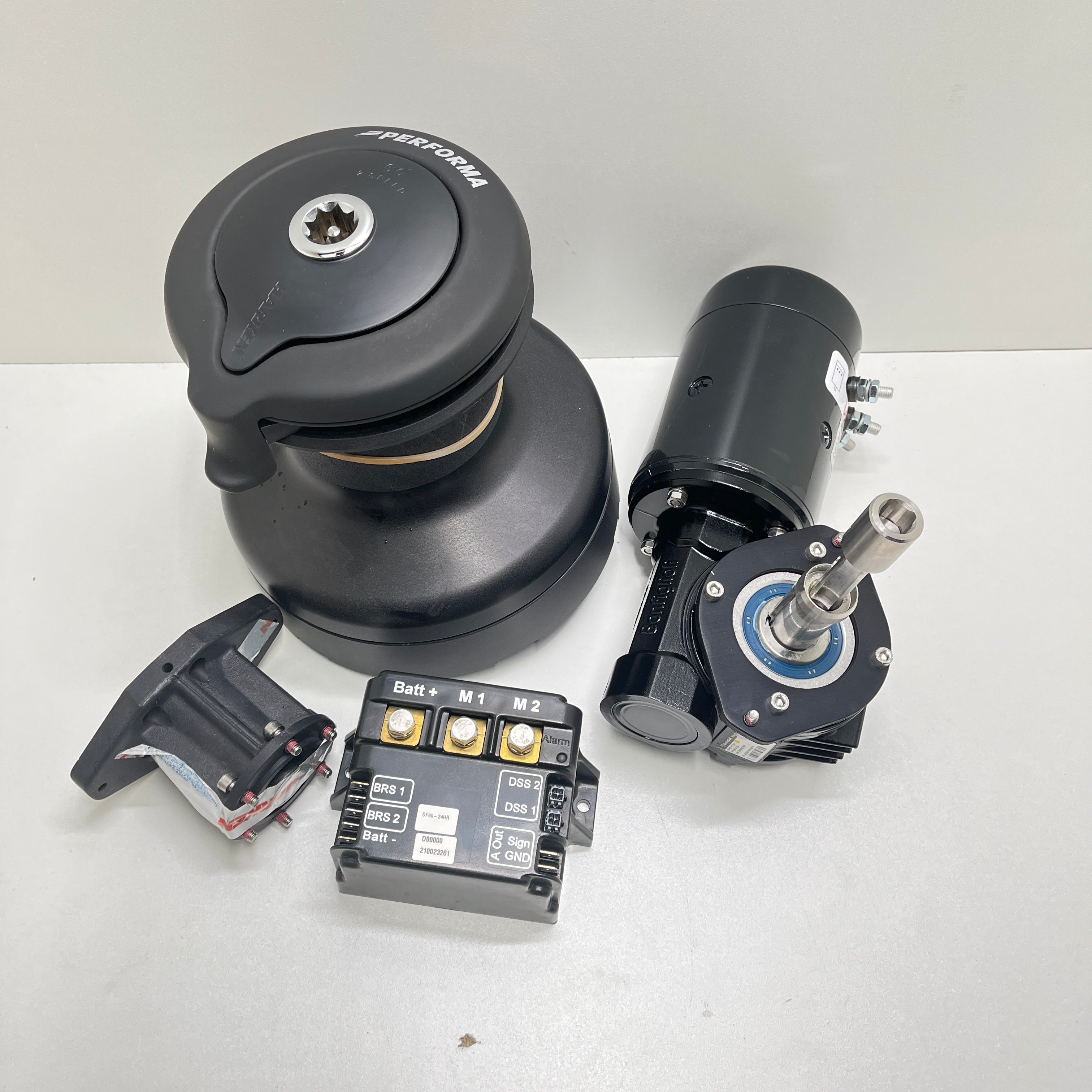 Harken 60.2 Self-Tailing Performa de 2 velocidades Hoja Winch 24V