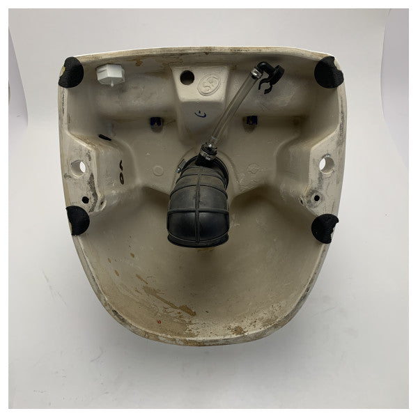 Użu ta' toilet marittimu Vetus Hato biss il-bowl tat-toilet