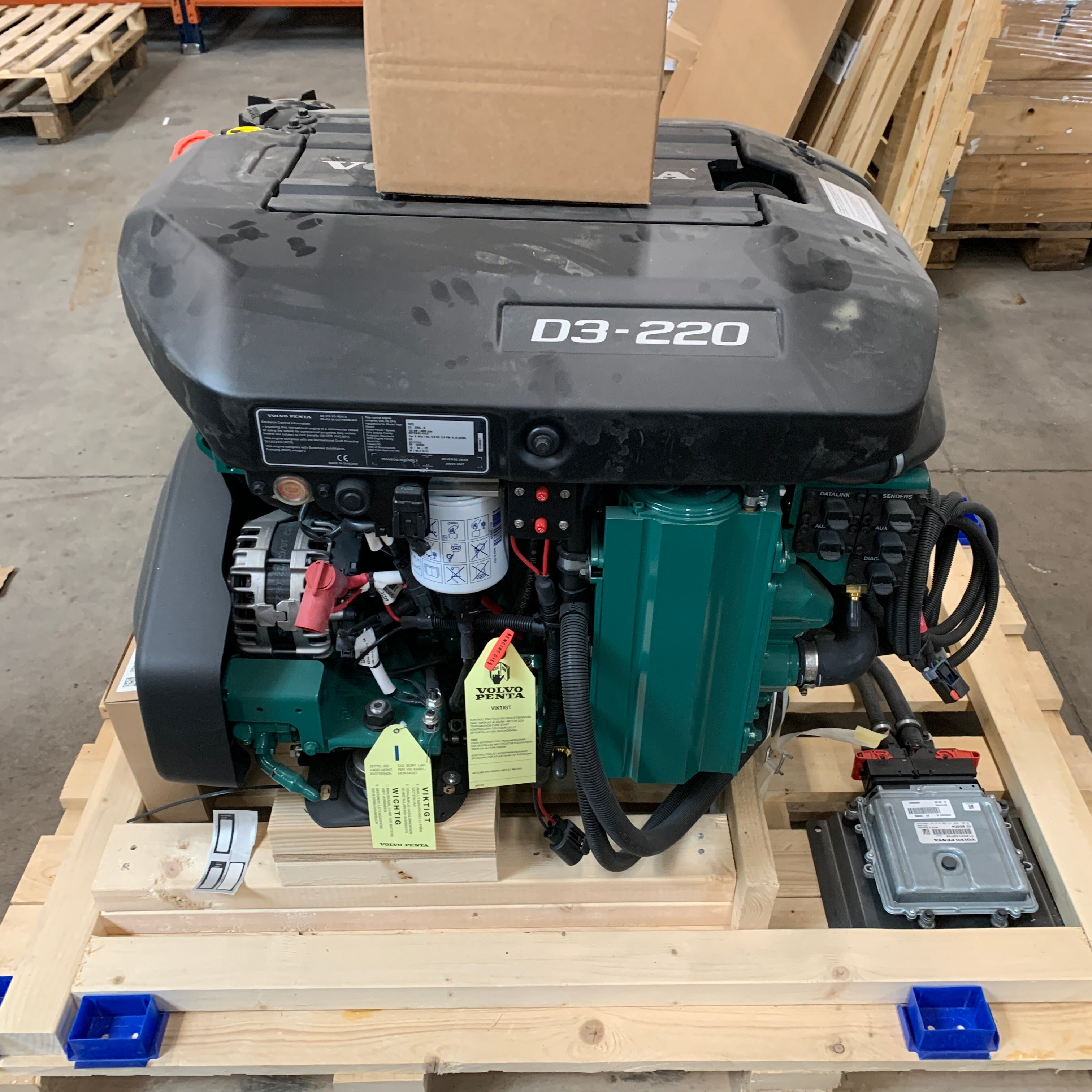 Volvo Penta D3-220 5-sylinder 220 hk Marine dieselmotor Bobtail