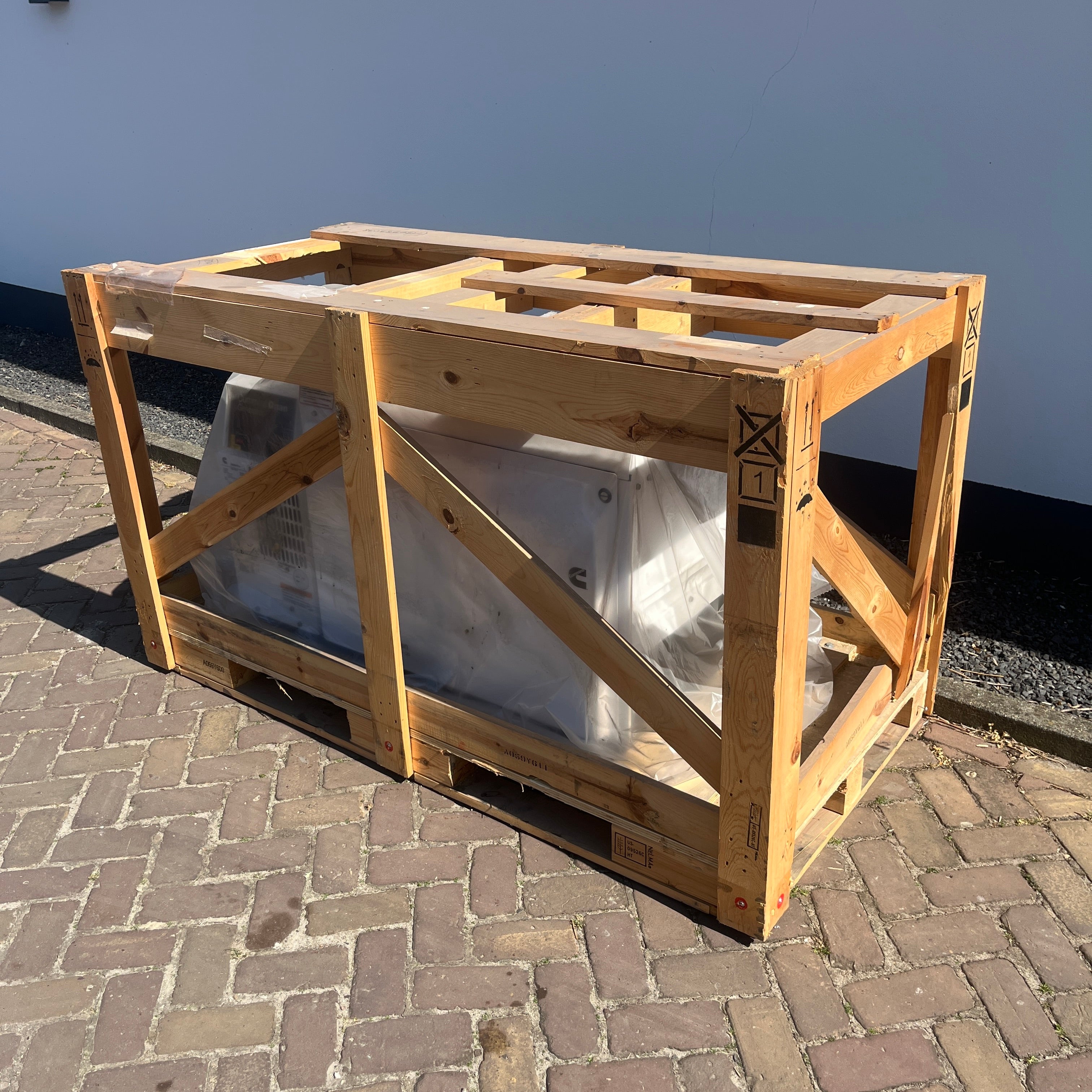 Cummins Onan 13,5 kW Marine Diesel Generator 230V | 50 Hz - 13,5MDKDP