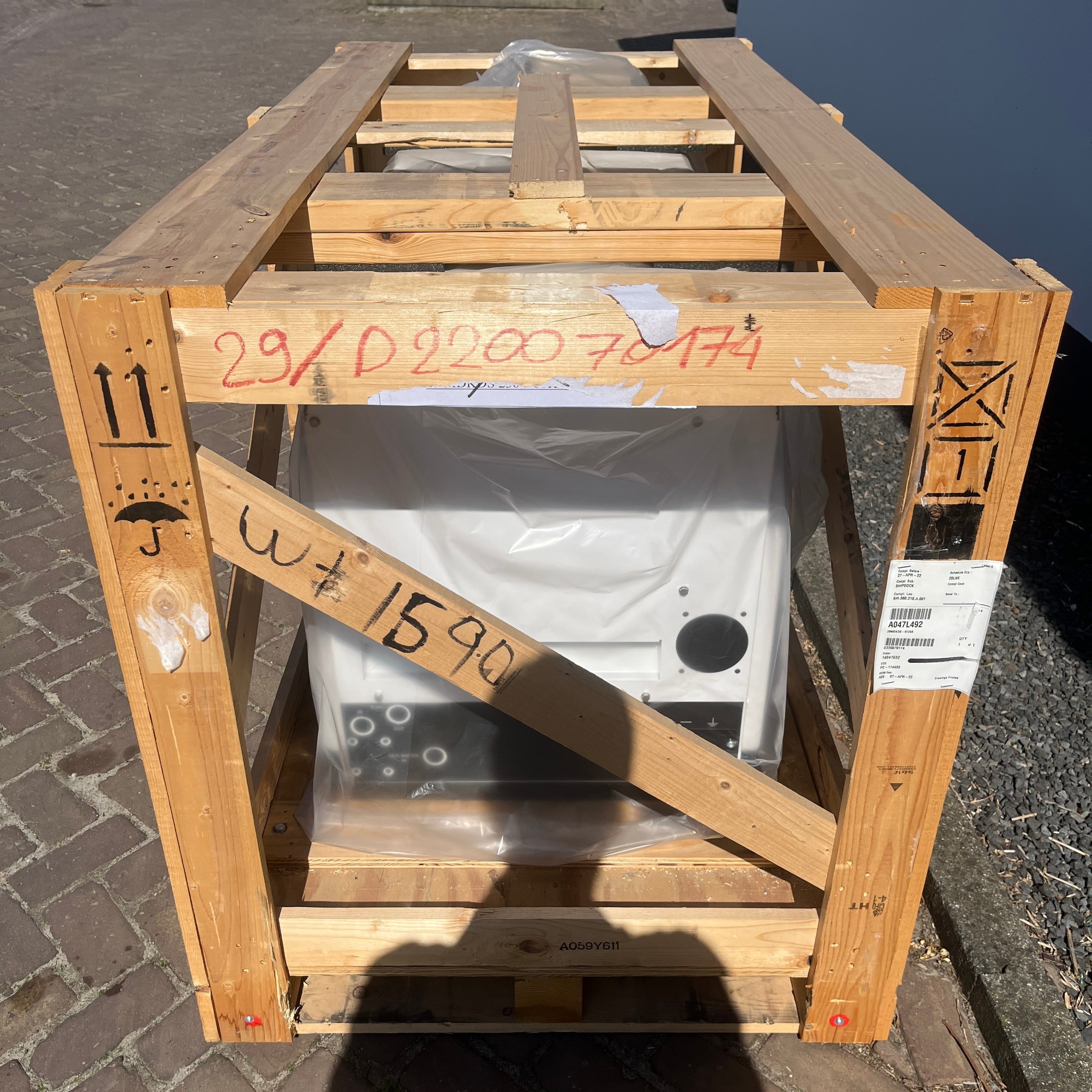 Cummins Onan 29 kW Marine Diesel Generator 230V | 60Hz - 29MDKDS