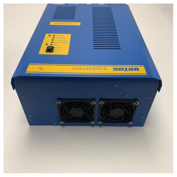 Vetus IV050024 500W 24V синусоидален инвертор 230V