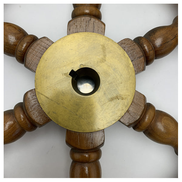 KULLANILMIŞ Vetus MAHONIE 655 mm direksiyon simidi