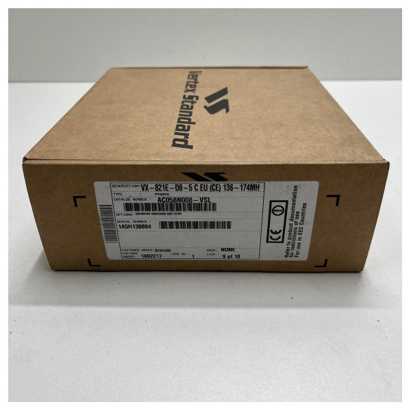 Vertex Handheld VX-821 UHF UNI tvåvägs handhållen radio