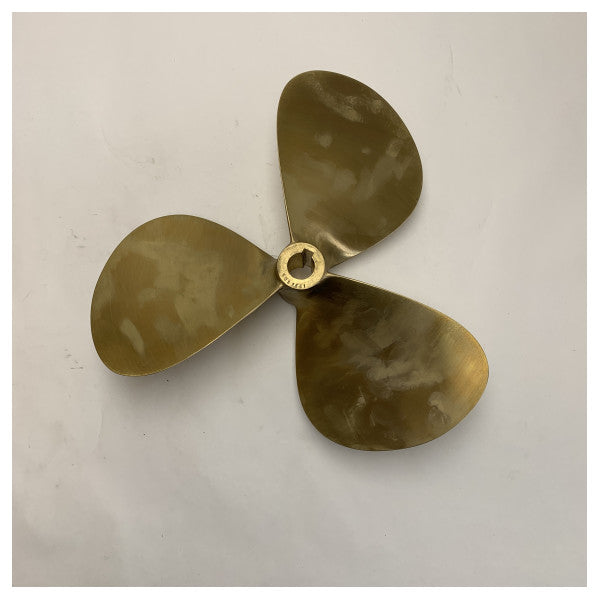 Пропелер Vetus P3B16X11R 3-лопатевий 16 x 11-дюймовий RH 30 мм