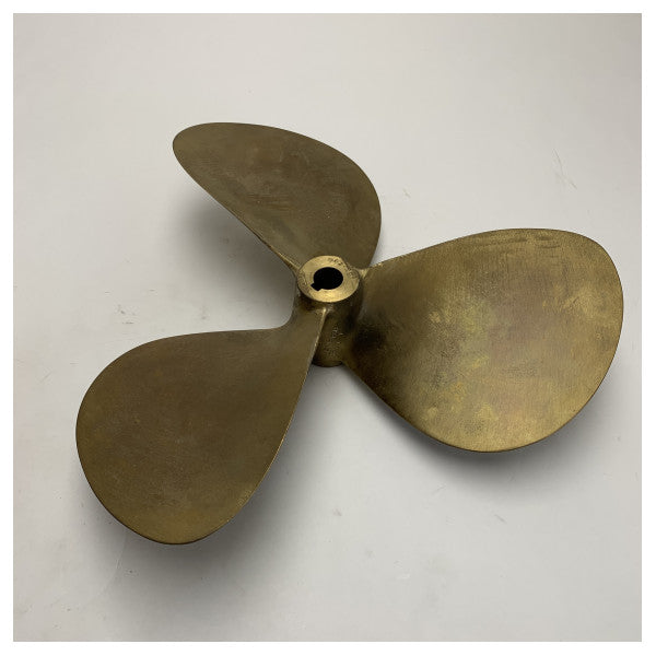 Vetus P3B17X12R 3-blade 17 x 12 pulzier RH 30 mm