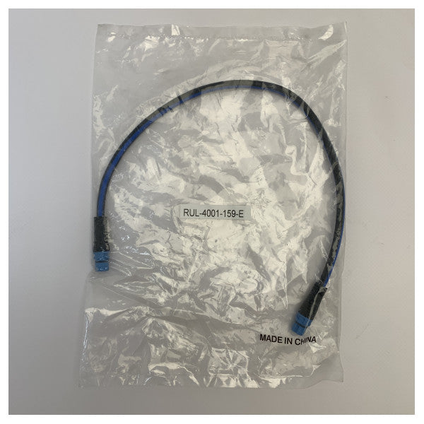 Кутия с различни кабели Raymarine и гръбначни кабели