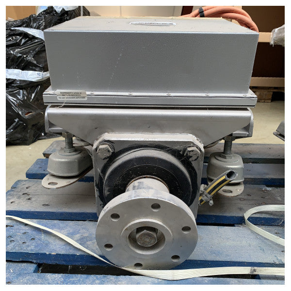 Употребяван Regen Nautic SPM218-143-3 145 kW електрически морски бордови двигател