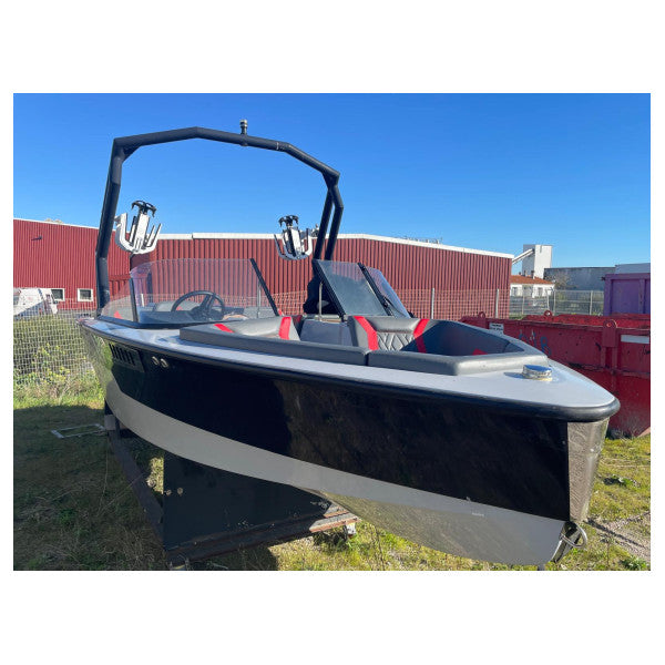 Method Wake Ski 6.2 wakeboard- waterski boat with 440HP grey 50 hours 2020