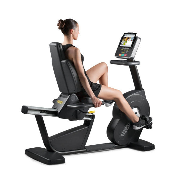 Nowy rower spinningowy Technogym Forma Recline 500P