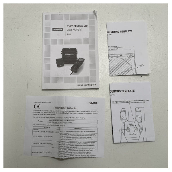 Sistema de rádio marítimo VHF Simrad RS90S blackbox com AIS - 000-14531-001