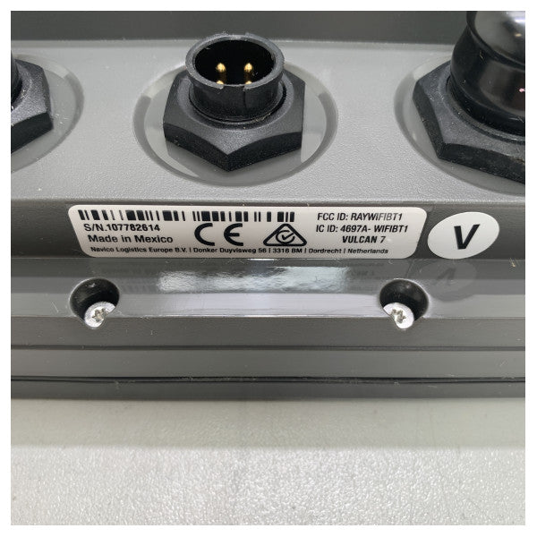 B&G Vulcan 7 GPS Touchscreen Multifunctional Chartplotter-000-12457-001