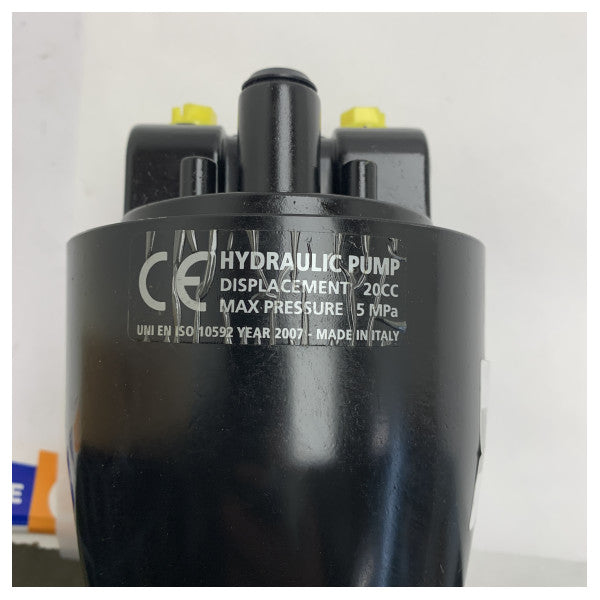 Pompe hydraulique manuelle pour casque Ultraflex UP20F 20 cc USED