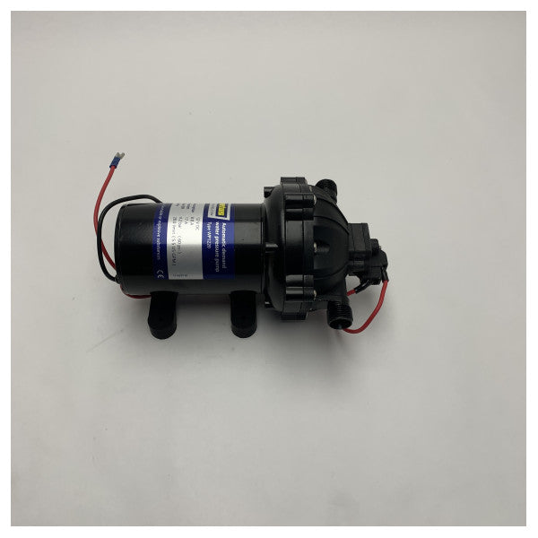 Vetus WP1220 tryckpump för färskvatten 12V 7,6L/min