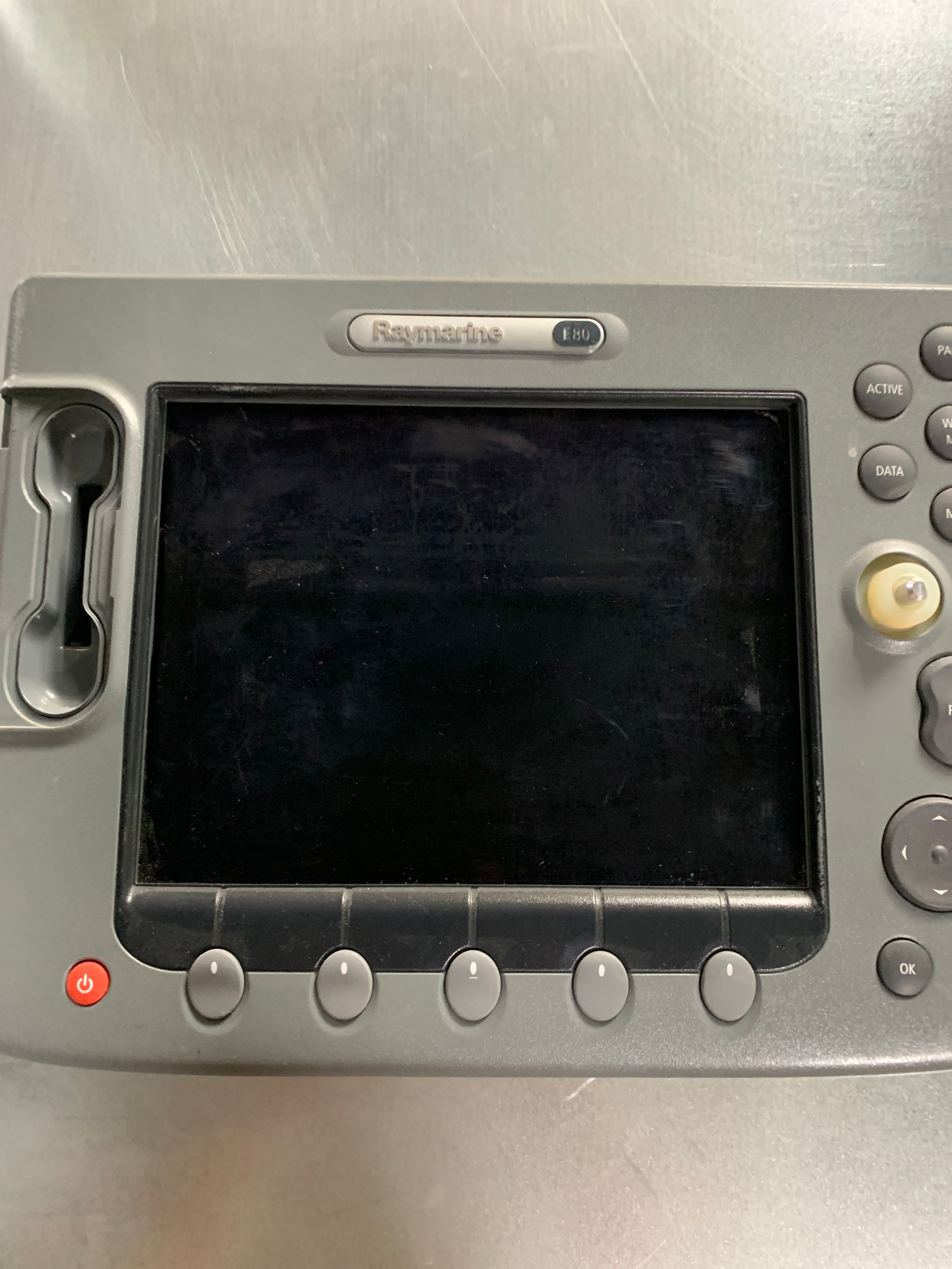 Багатофункціональний картплоттер Raymarine E80 сірий робота невідома - E02011