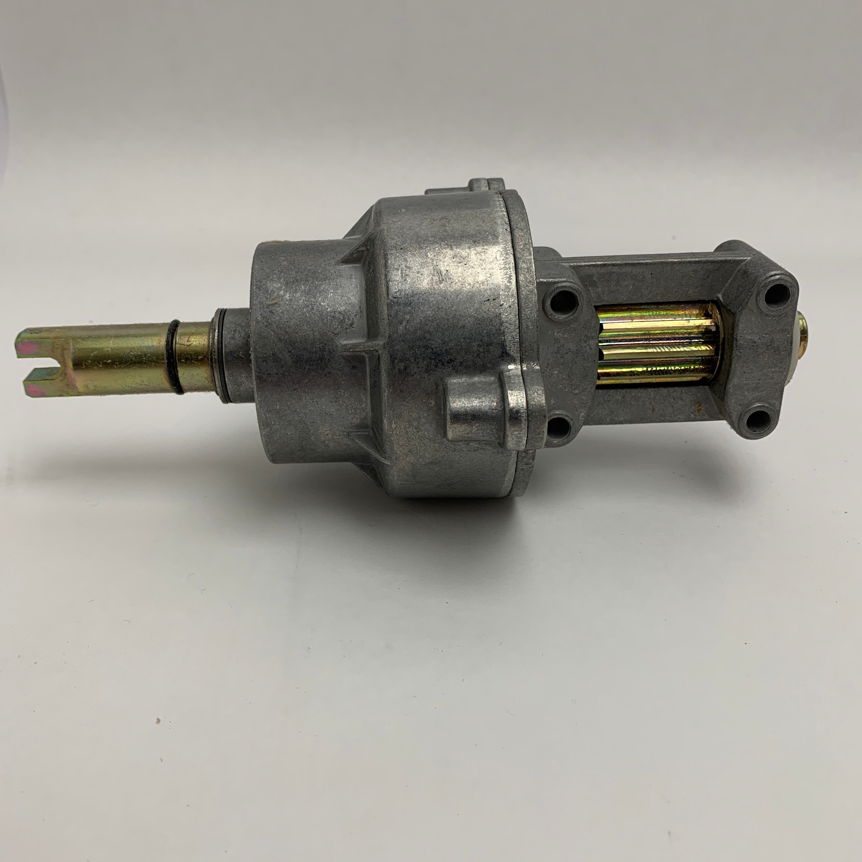 Алуминиева ръчна помпа за кормилно управление Ultraflex G-96 - 39650L