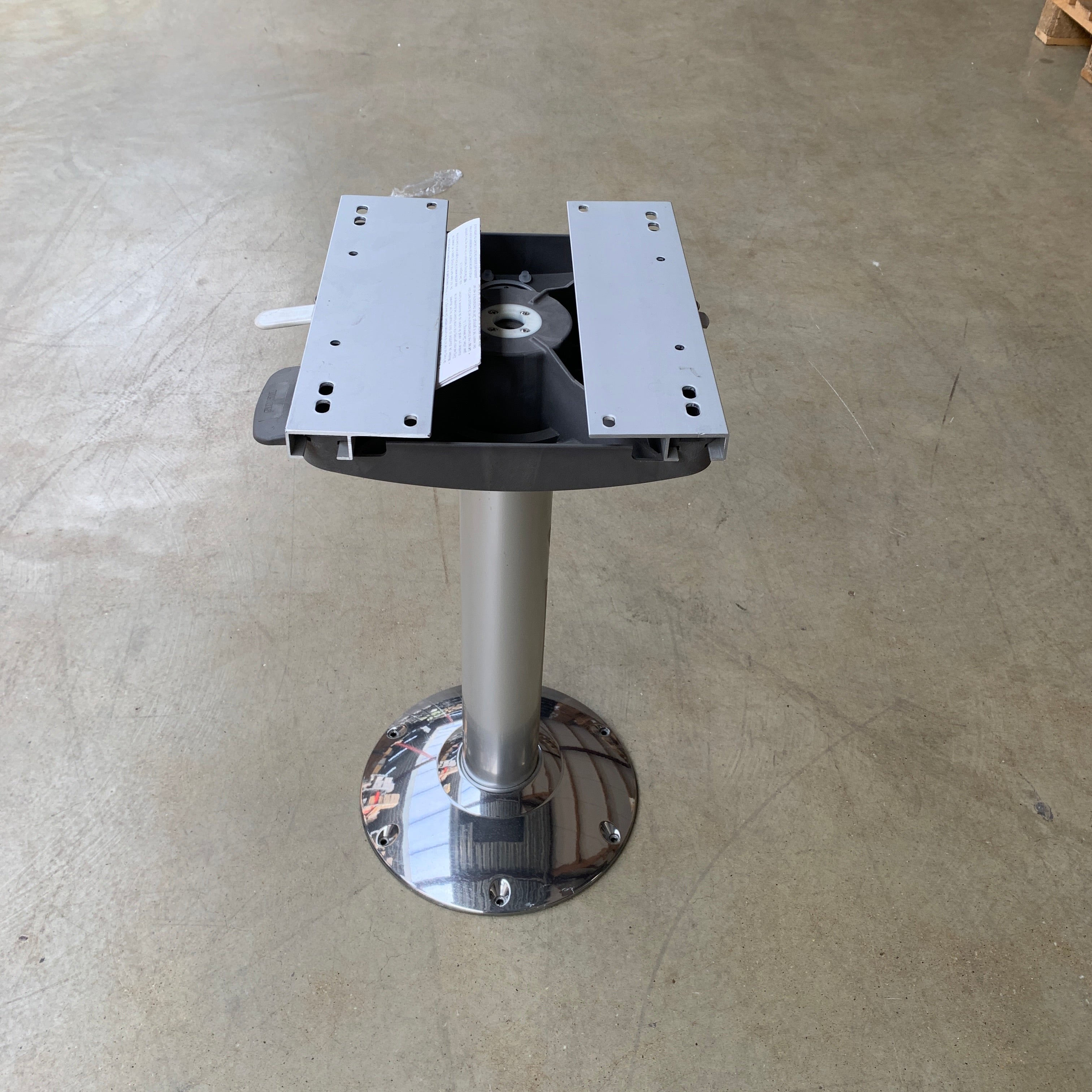 Vetus BASE60L 60 cm aluminium pilota siġġu appoġġ