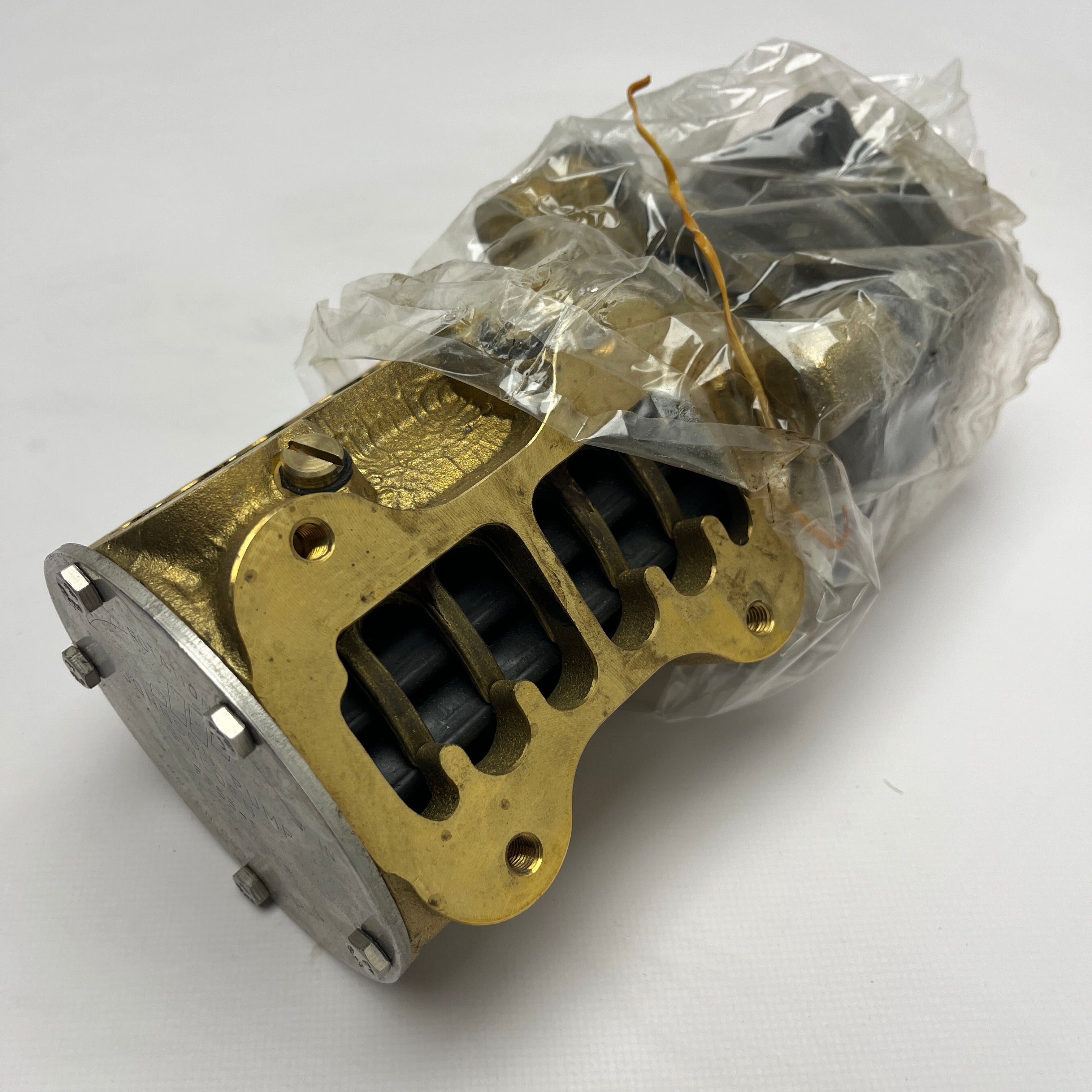 Πρωτότυπη χάλκινη αντλία θαλασσινού νερού MAN για κινητήρα 1360 HP - 51.06500.7035