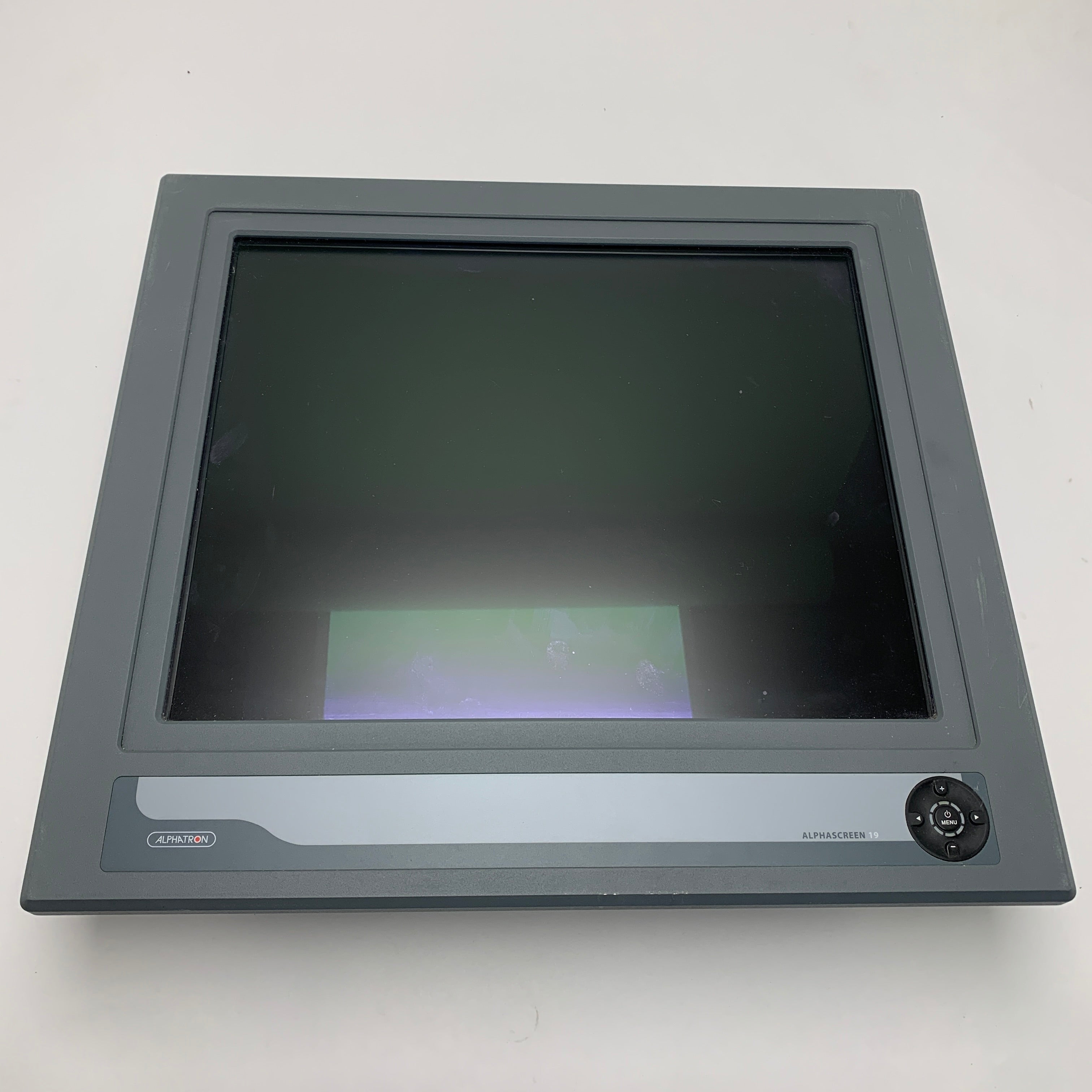 19-дюймовий багатофункціональний морський дисплей Hatteland Alphatron JH 19T14
