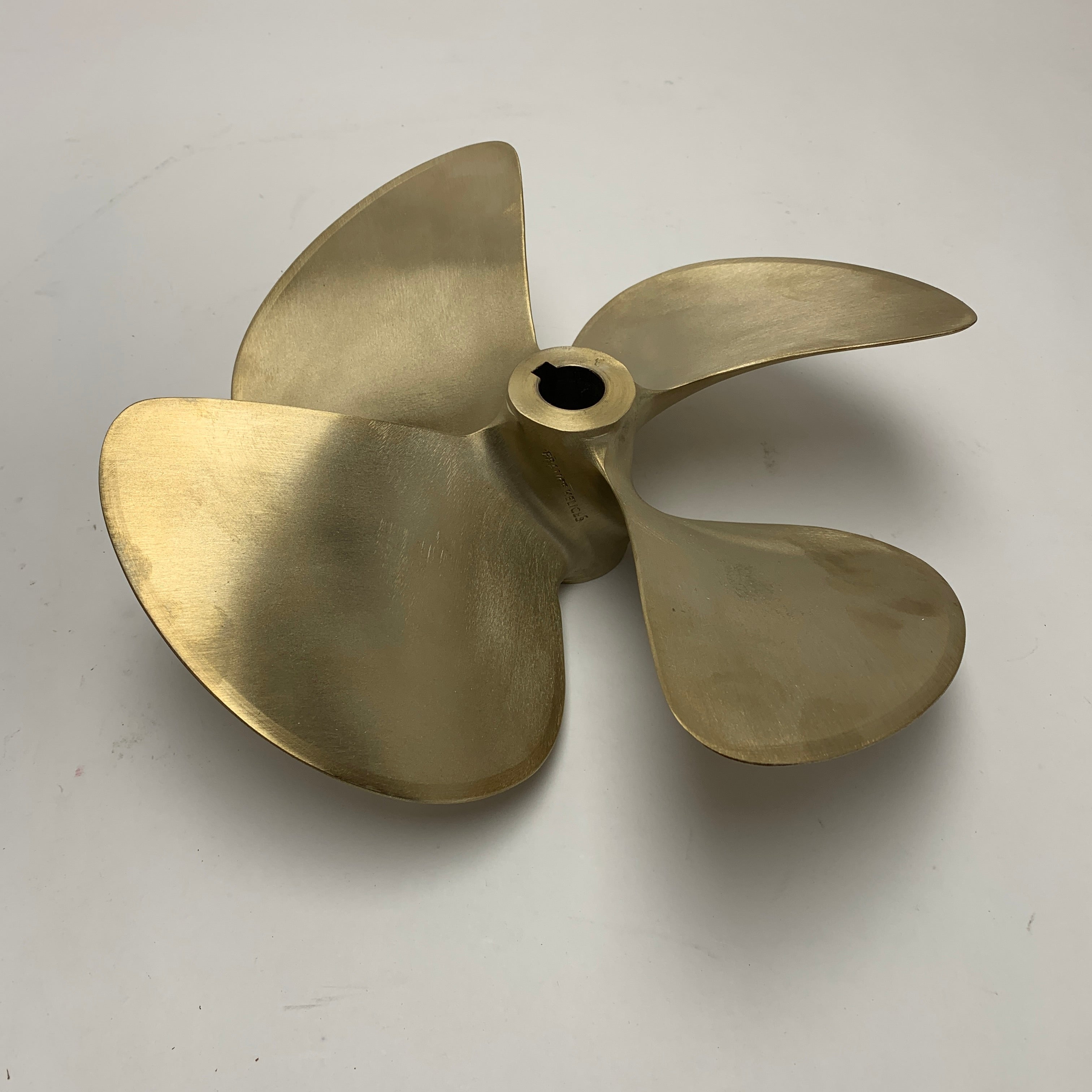 Francuski heliks 4-krake 12.85 x 12.2 R propeler - C200340