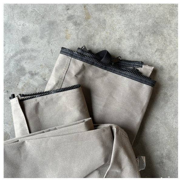 セサマリンフライ40サンブレラアフトコックピットカバーベージュ - 048115F