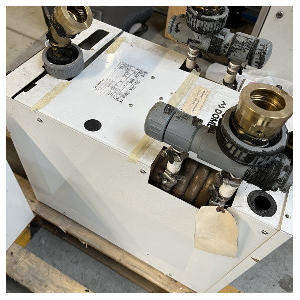 Utilizado DOMETIC TWCX48 48,000 BTU Chiller Unidad - 921052715