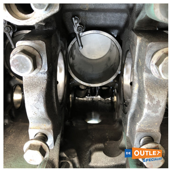 ボルボ ペンタ TAMD31M エンジン ブロック使用 - 3583851