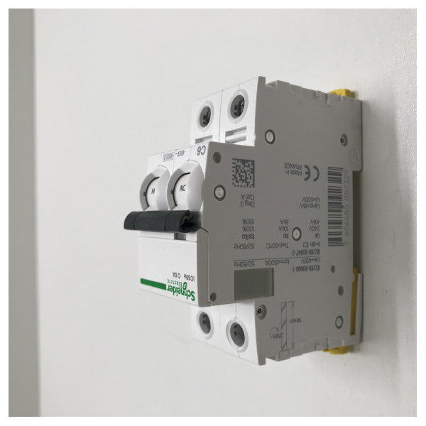 Автоматичний вимикач Schneider | запобіжник 6A - A9F64206