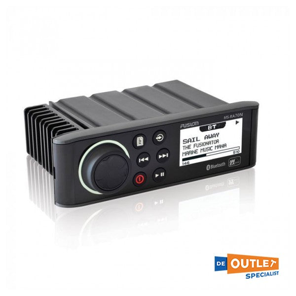 Fusion RA70N マリンラジオ FM/USB/Bluetooth/NMEA2000 - 010-01516-11