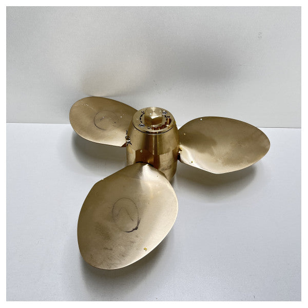 Max Prop Easy 90 3-лопастно витло с лопатки 18 инча - E90318