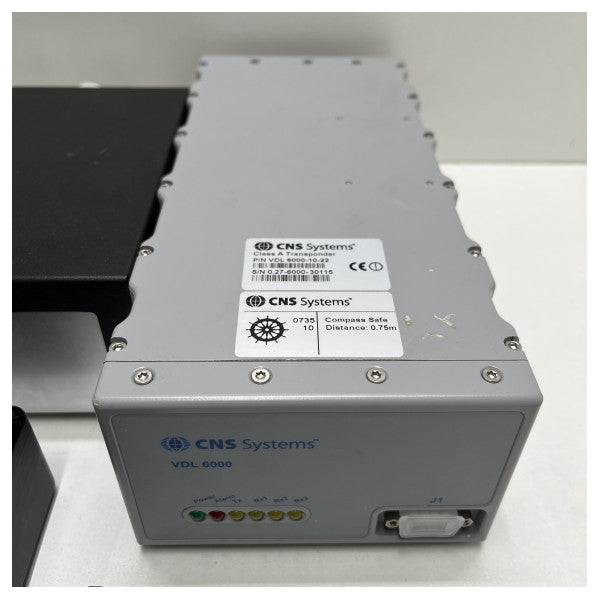 Sistema de transponder AIS Alphatron CNS VDL 6000 - 6100-20-11