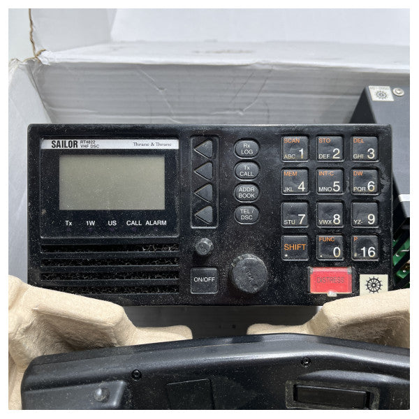 Ricetrasmettitore VHF Sailor RT4822 unità DSC NMEA GDMSS
