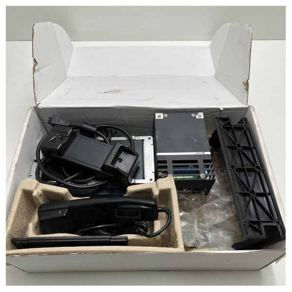 Ricetrasmettitore VHF Sailor RT4822 unità DSC NMEA GDMSS