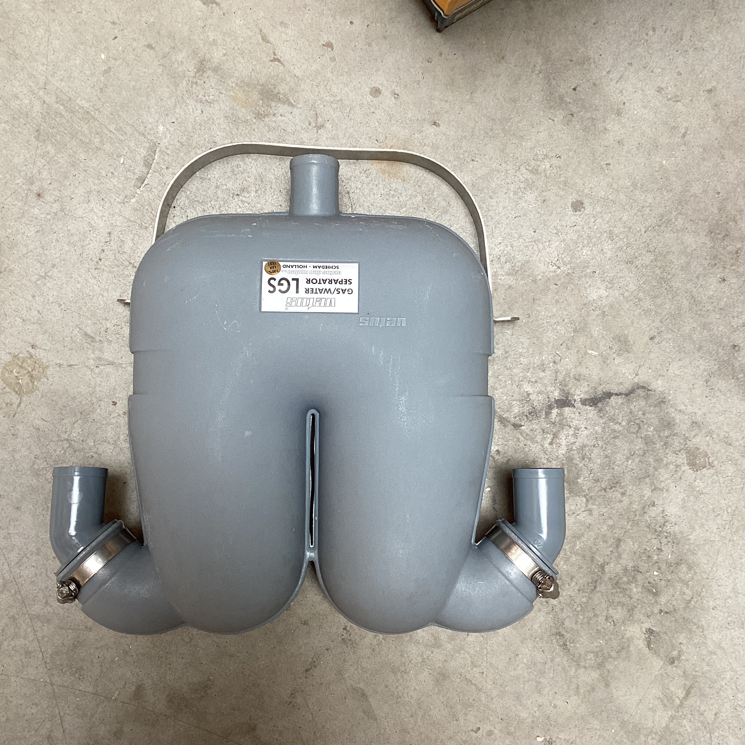 فاصل غازات العادم Vetus LGS4038 فاصل غازات العادم 40 مم - 38 مم تصريف