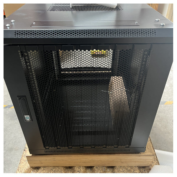 12 timer Mini Serverbalet 19 tommers montering 600 x 800 x 720 mm - DS6812pp