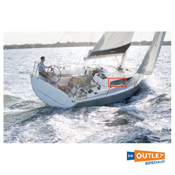 Lewmar Dehler 34 Steuerbordseite achtern Fensteröffnung - TBF0322