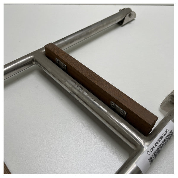 Fast badestige i rustfrit stål med 2 trætrin 50 x 30 cm