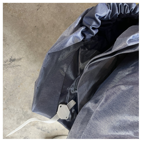 Sessa Marine Key Largo 25 Soft Top cover in blauw