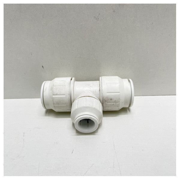 HEP2O Durable Marine-Grade T-Piece Pipe Connector for Watertight Plumbing Systems 22 x 15 x 22 mm