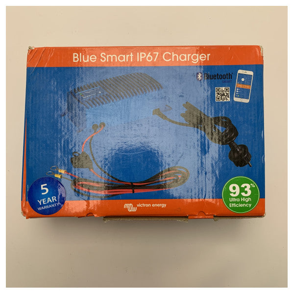 Зарядний пристрій Victron Blue Smart IP67 12A 12/24V - BPC241213006