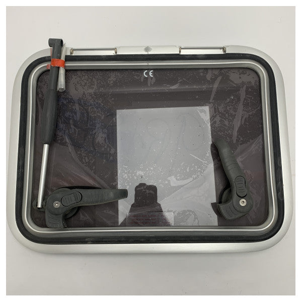 Goiot T30 Opal Marine Hatch 457 x 327 mm - Hållbart vattentätt båtskylight för ljus och ventilation