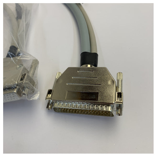 Cable de interfaz de datos marina Cisco EZ000812 - D-Sub a conector circular 