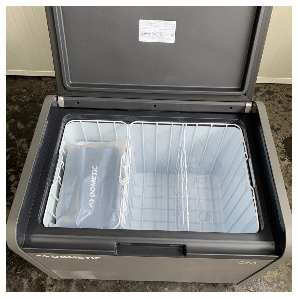 Dometic CFX5 55 IM Glacière à compresseur 55 L refroidie 12/24/230 V - 97000050762 